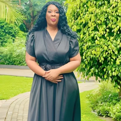 Dr Iris Mhlanga