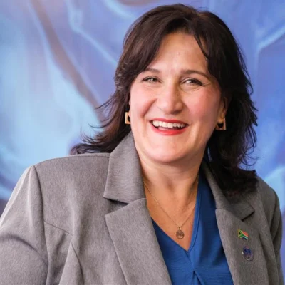 Lelané Bezuidenhout