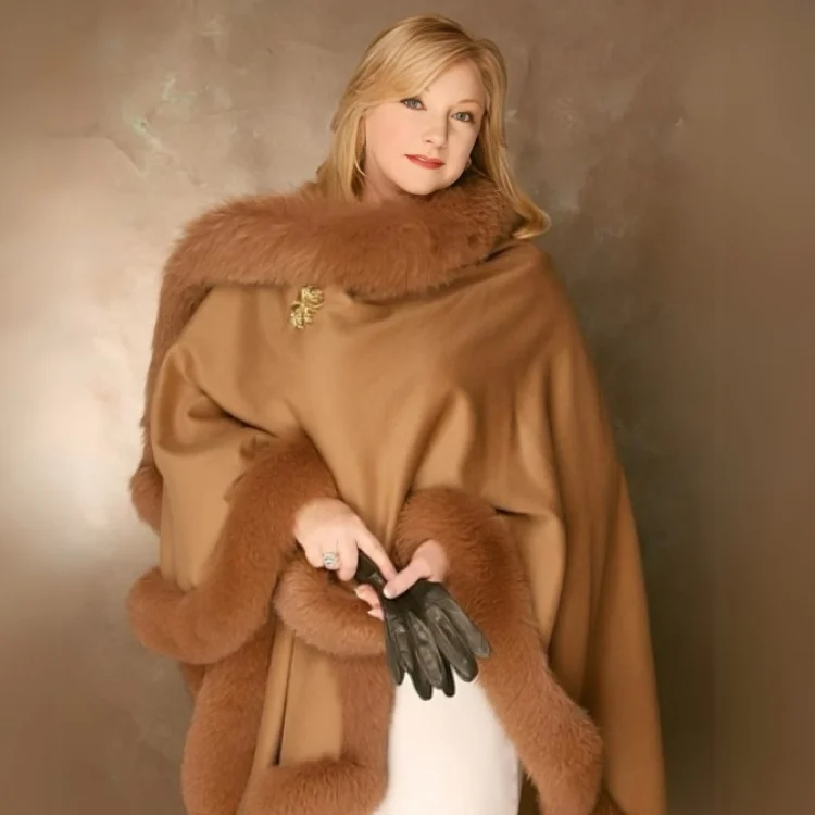 Lady Gloria Starr